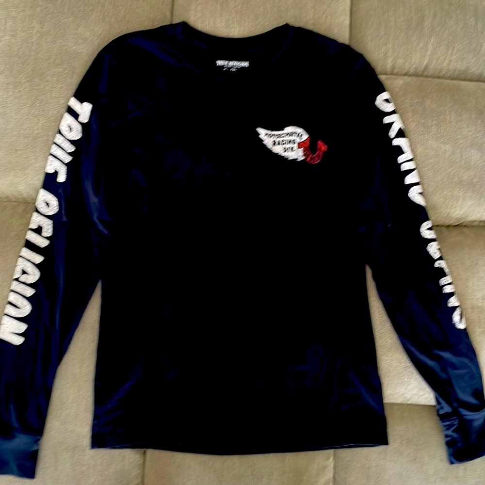 true religion medium black long sleeve tshirt